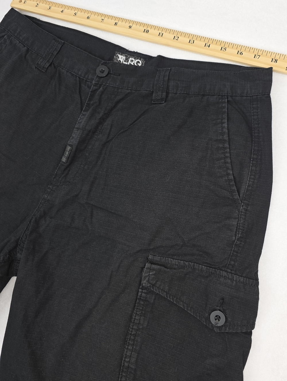 Lrg Men's Black Cargo Shorts with Utility Pockets Size 36 AG-3463 - Picture 5 of 10